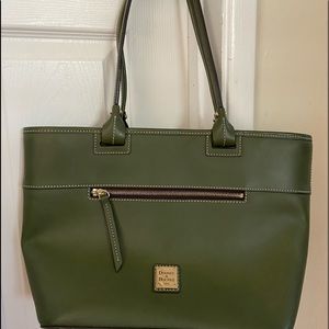 Dooney and Bourke shoulder bag